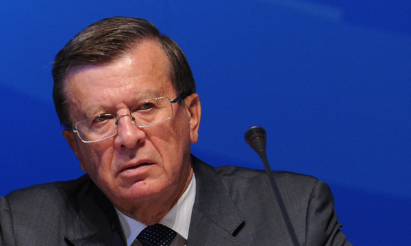 Зубков: Необходимо разработать программу по сокращению импорта овощей в РФ